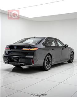 بي ام دبليو الفئة 7